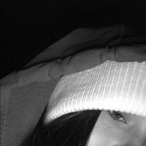 Meet your Posher, Avery